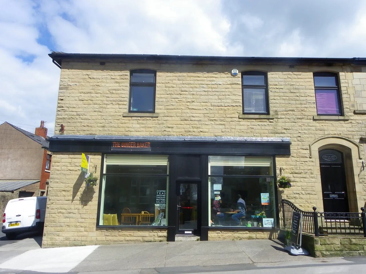 1 bed flat to rent — 18-20 Berry Lane, Longridge, Lancashire, PR3 3JA