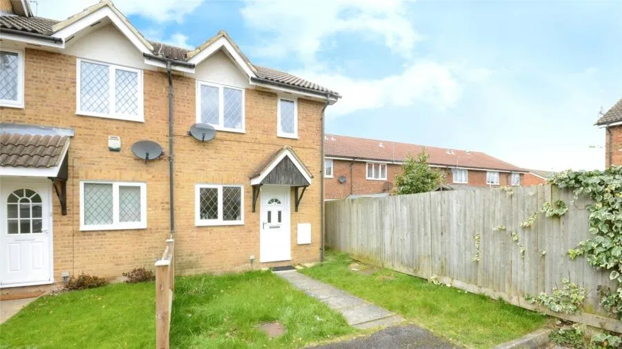 2 bed house to rent, Challis Place, Bracknell, RG42