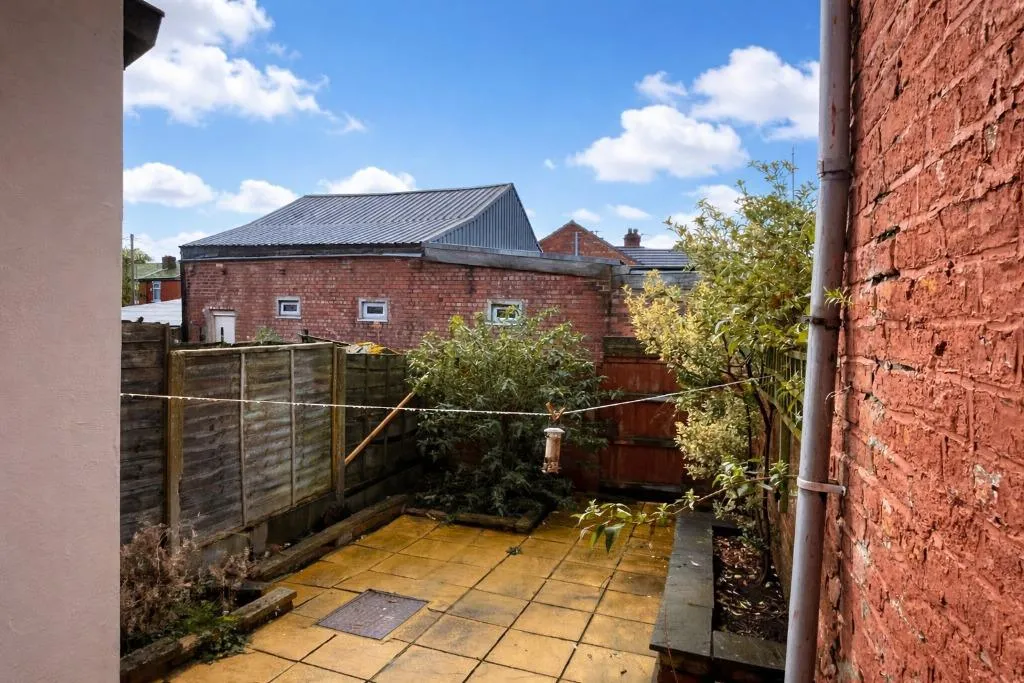 Birch Lane, Victoria Park, M13, photo 4