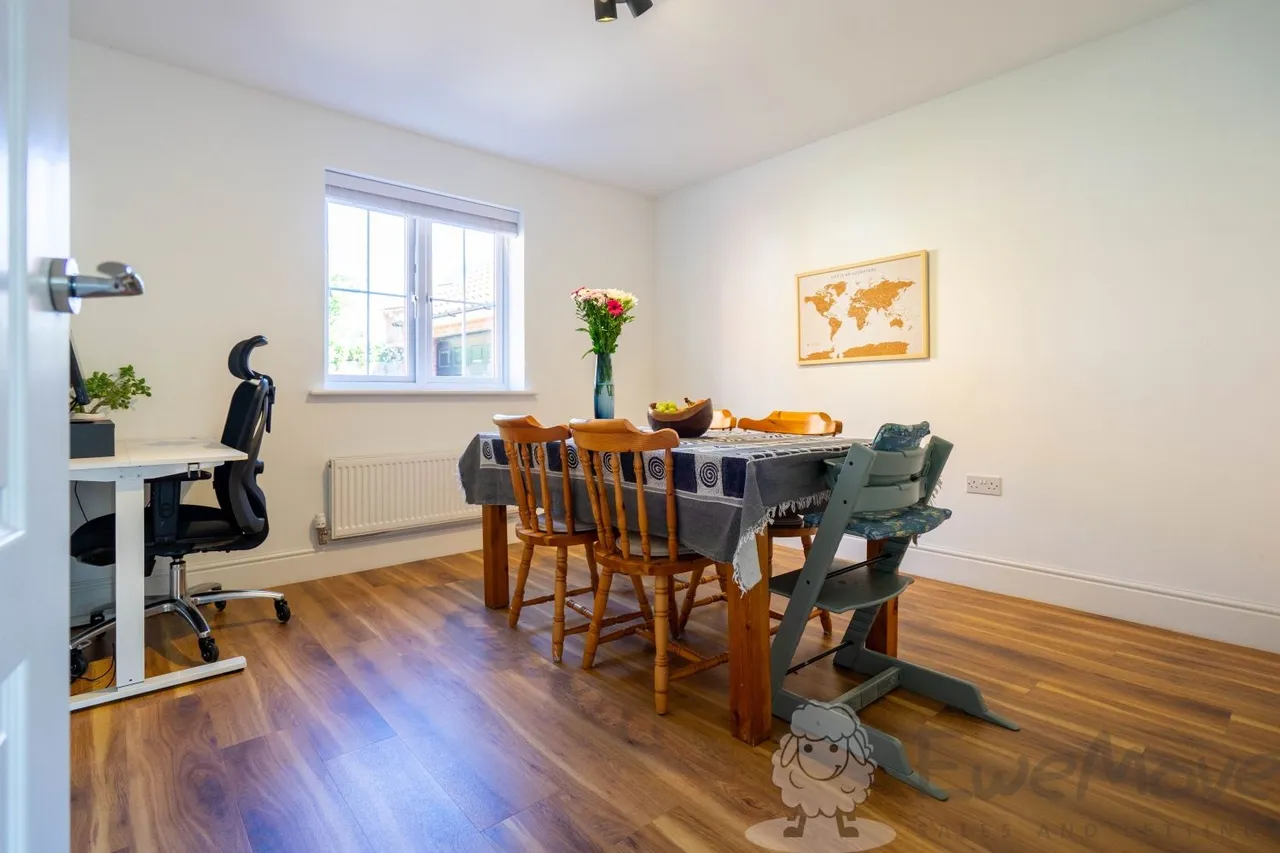 Blazey Drive, Wymondham, NR18, photo 4