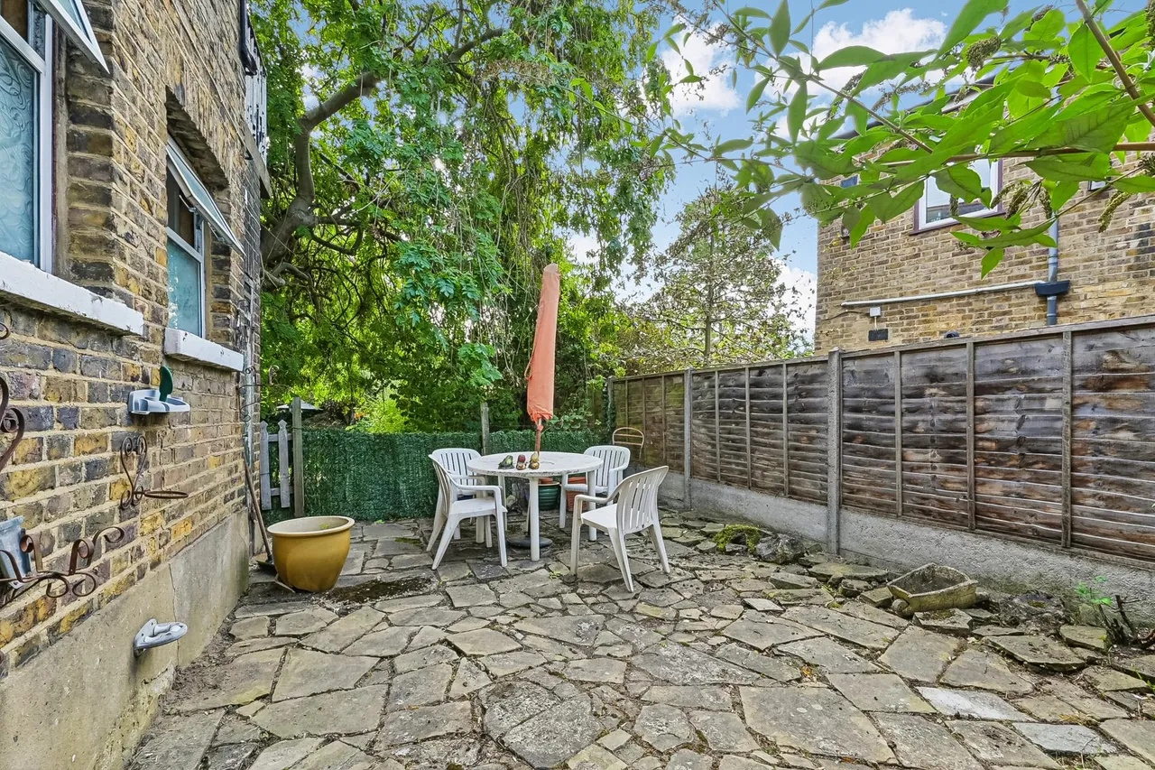 Station Road, Barnet, NW4, photo 16