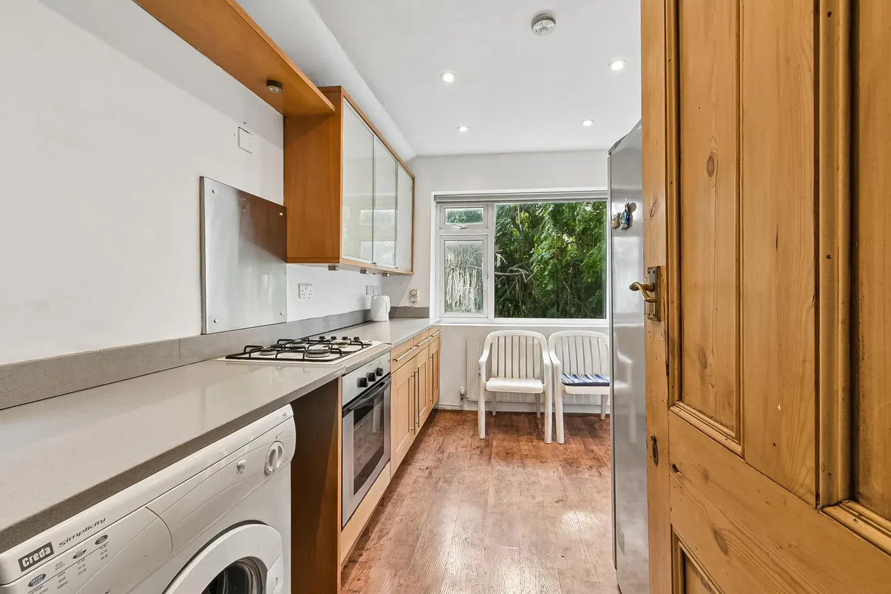 Station Road, Barnet, NW4, photo 5