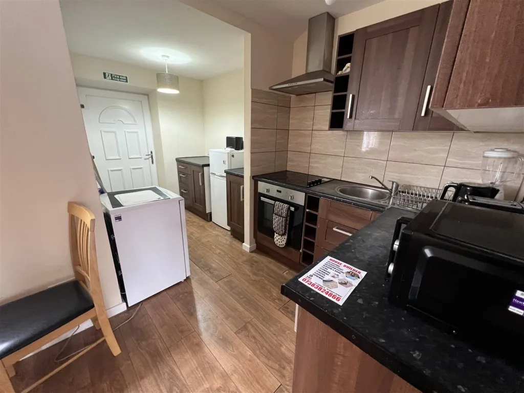 Brompton Road, Manchester, M14, photo 4