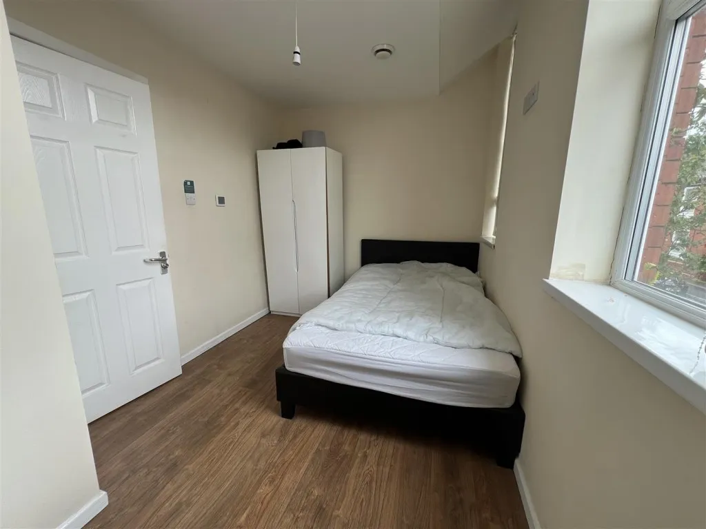 Brompton Road, Manchester, M14, photo 11