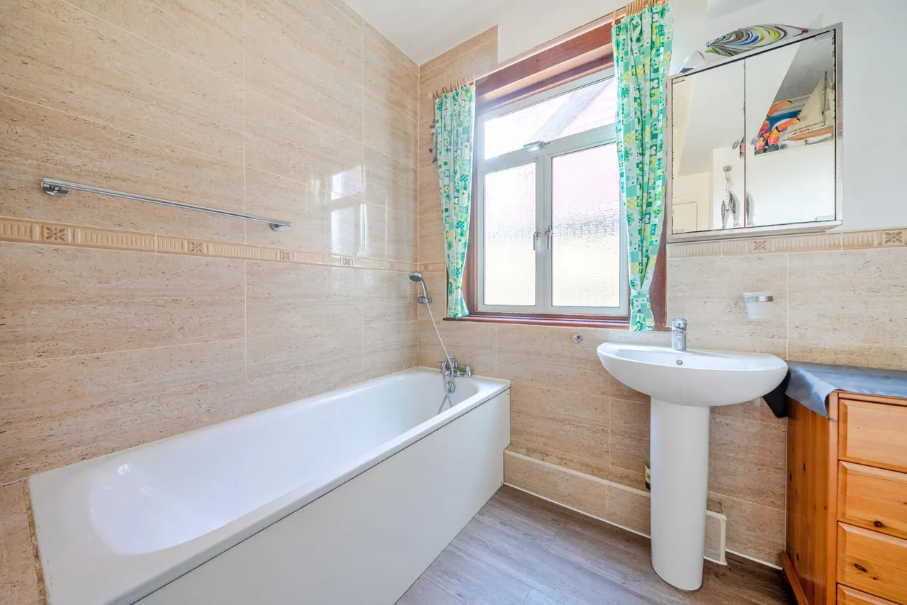Mount Adon Park, SE22, photo 11