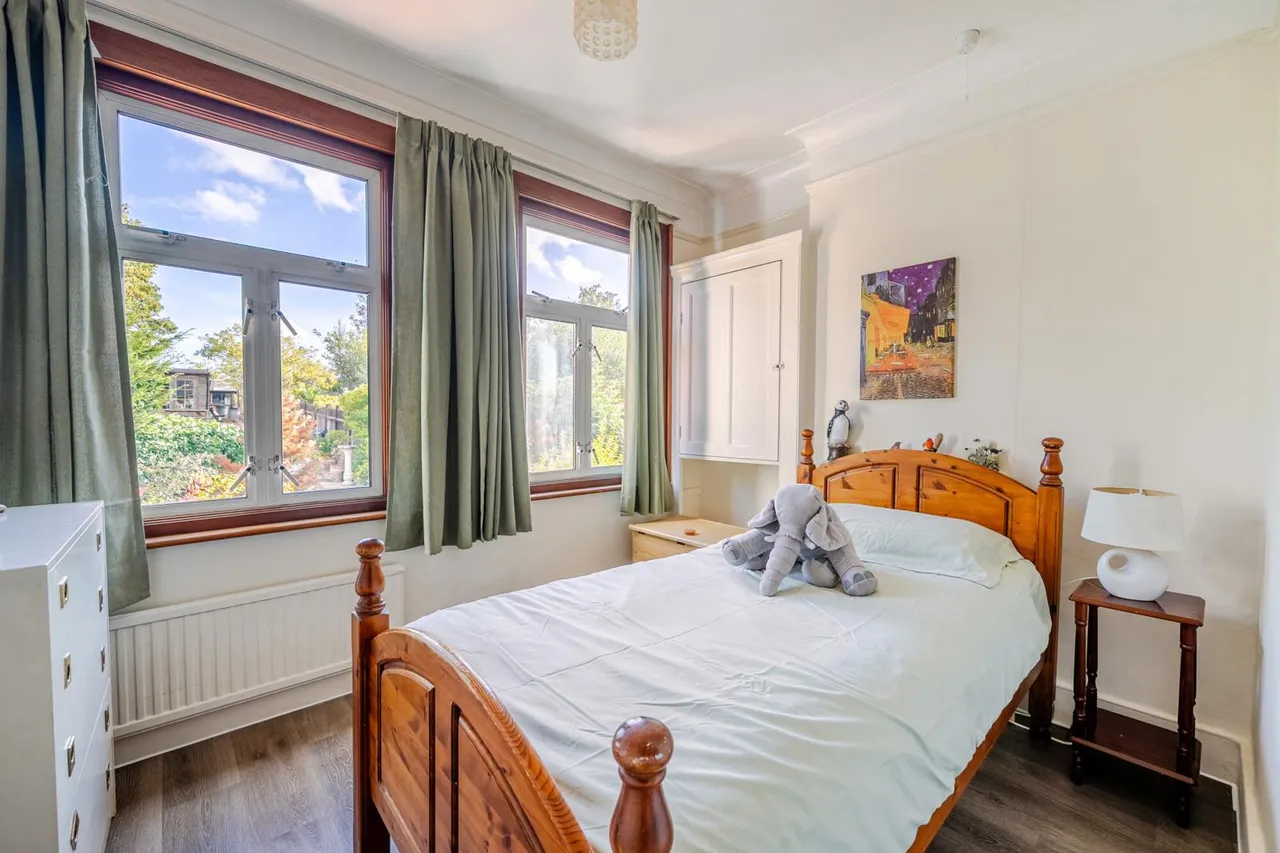 Mount Adon Park, SE22, photo 16