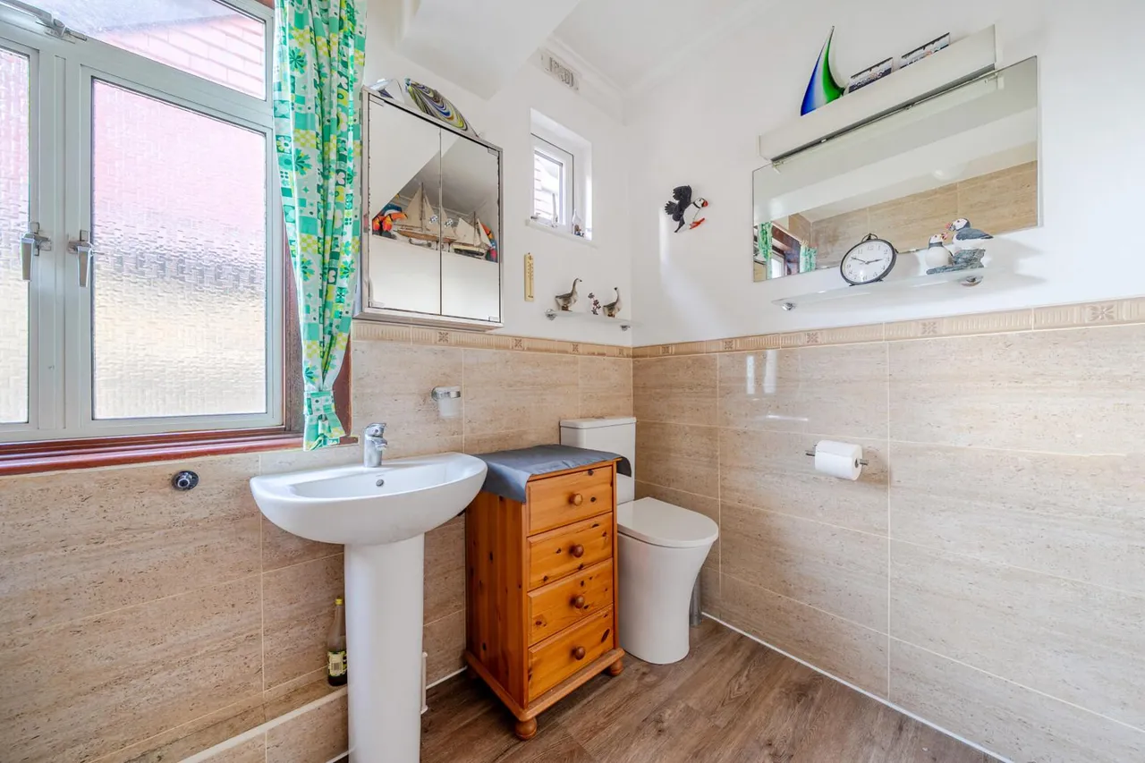 Mount Adon Park, SE22, photo 17