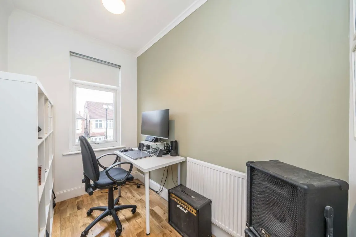 Hartham Road, TW7, photo 7