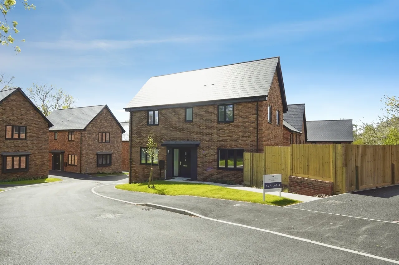 3 bed house for sale — Farm Field Place, Herstmonceux, Hailsham