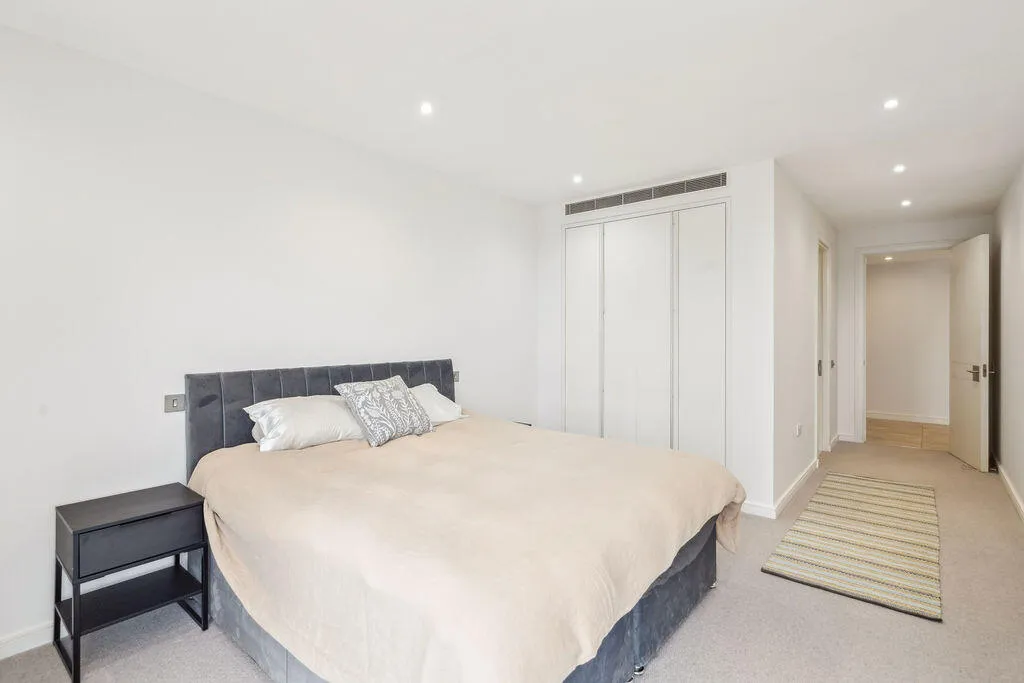 Eastfields Avenue, London, SW18, photo 10