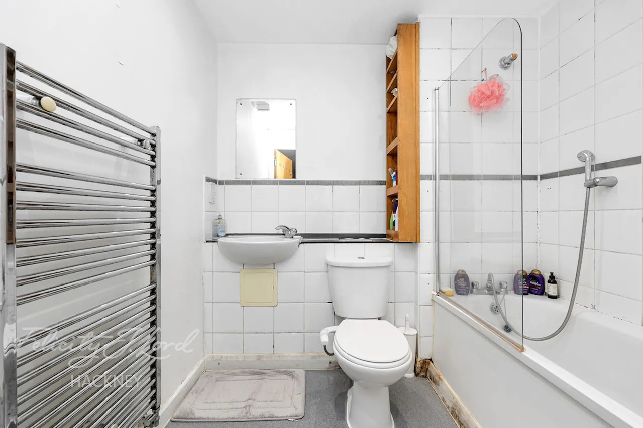 Southwold Road, London, E5, photo 20
