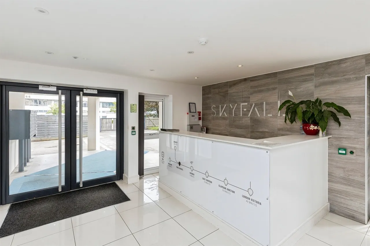 1 bed flat for sale — Russell Way, Crawley