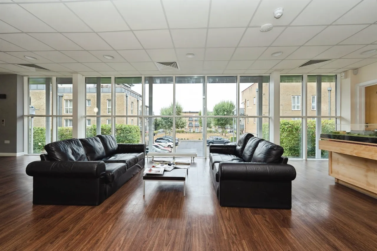 Modena Mews, Watford, WD18, photo 18