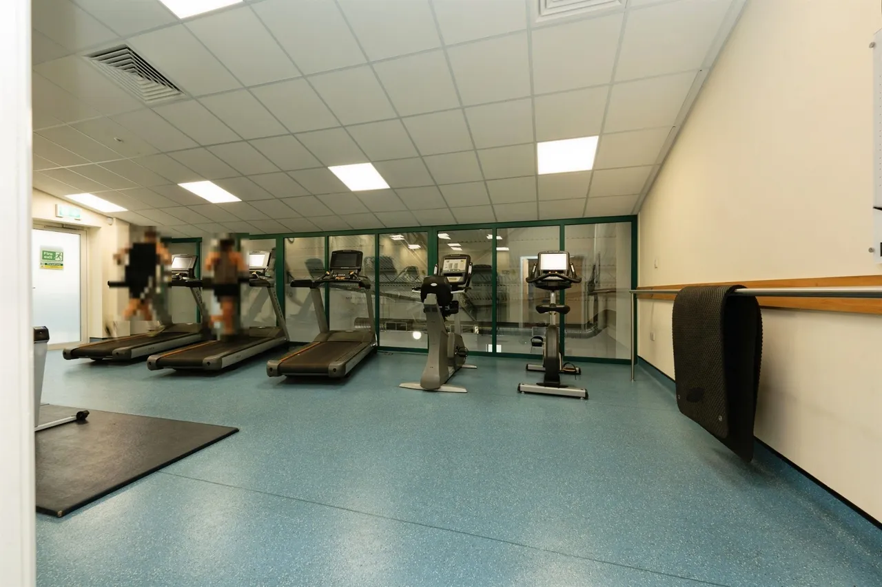 Modena Mews, Watford, WD18, photo 19