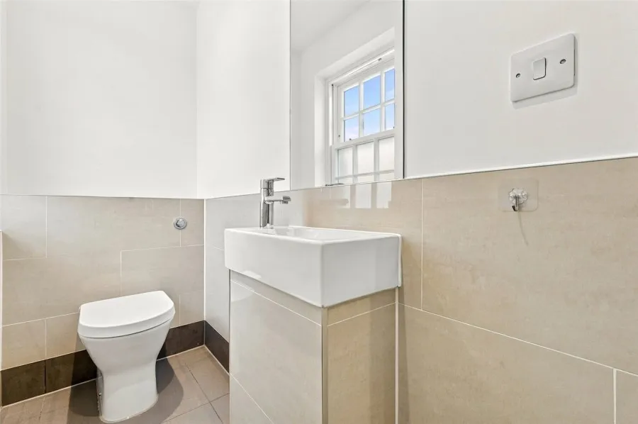 with 5 bedrooms in Rye Street, Bishops Stortford, CM23, photo 39