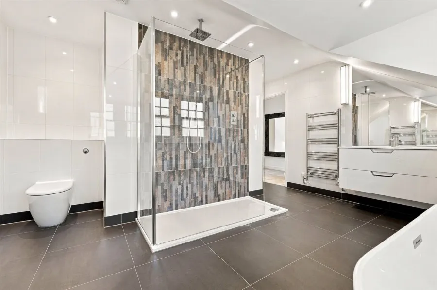 with 5 bedrooms in Rye Street, Bishops Stortford, CM23, photo 13