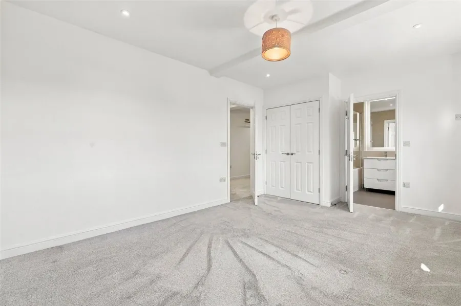 with 5 bedrooms in Rye Street, Bishops Stortford, CM23, photo 33