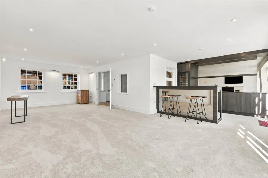 with 5 bedrooms in Rye Street, Bishops Stortford, CM23, photo 41