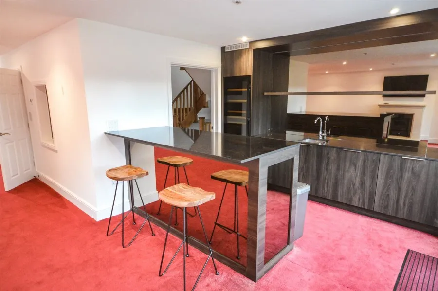 with 5 bedrooms in Rye Street, Bishops Stortford, CM23, photo 11