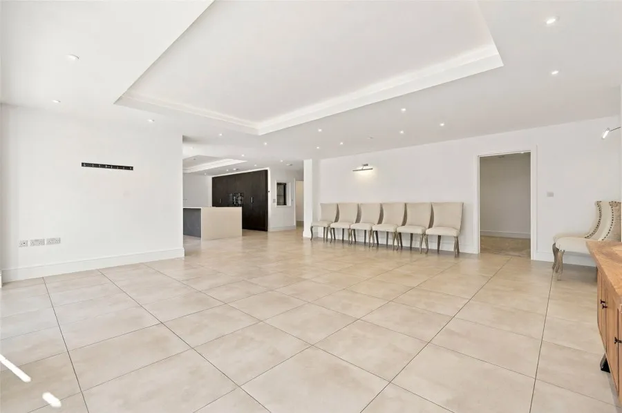 with 5 bedrooms in Rye Street, Bishops Stortford, CM23, photo 42