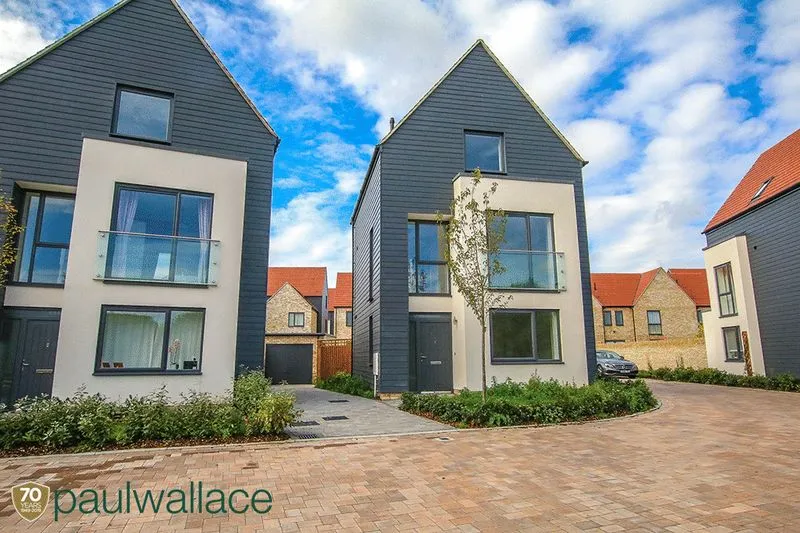 4 bed house for sale, Willow Tree Drive, Waltham Cross, EN8