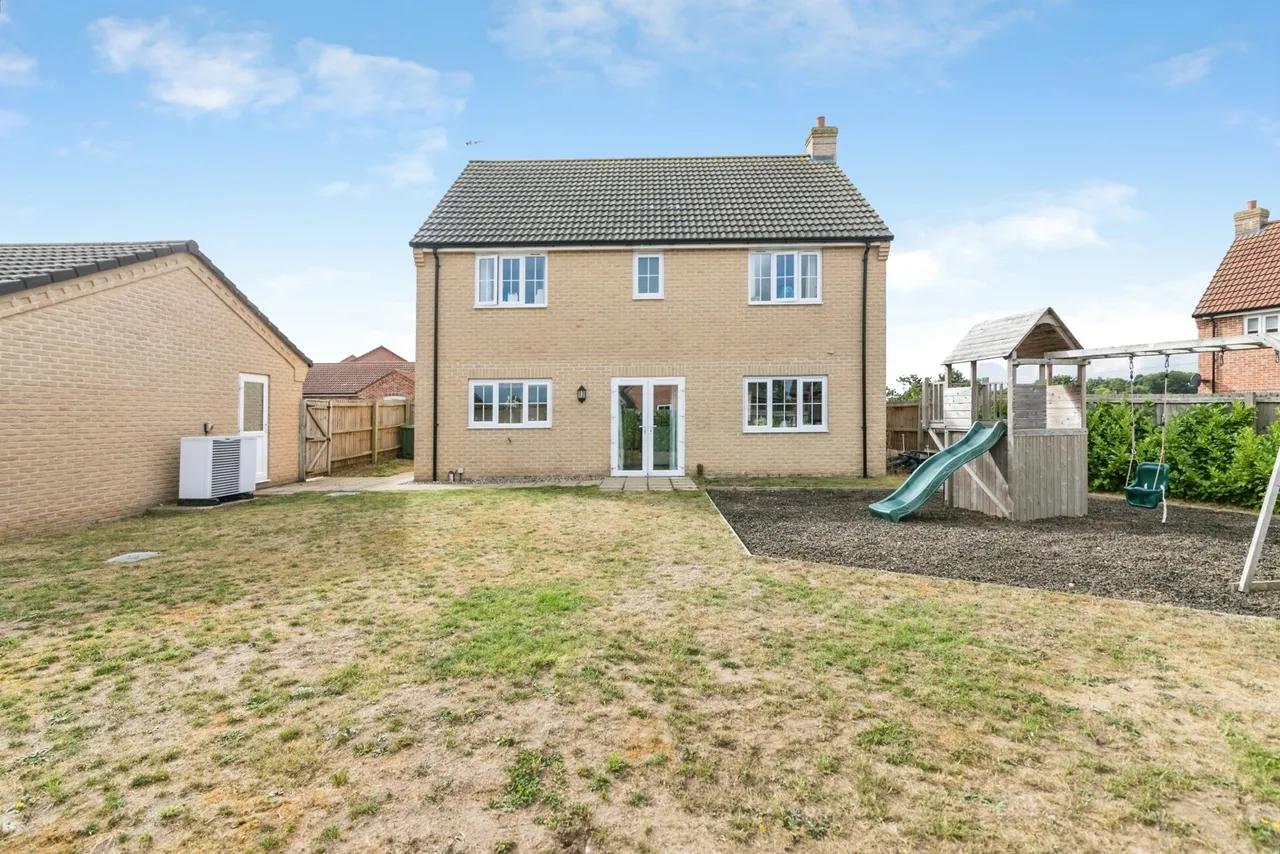 Blacksmiths Gardens, Thurlton, Norwich, Norfolk, NR14, photo 19