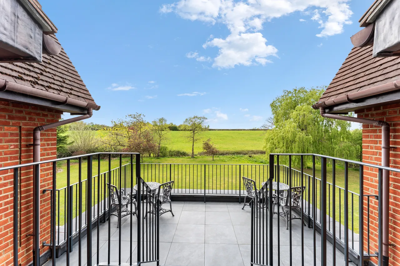 Burfield Road, Windsor, SL4, photo 11