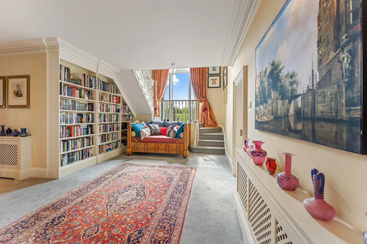 Burfield Road, Windsor, SL4, photo 10