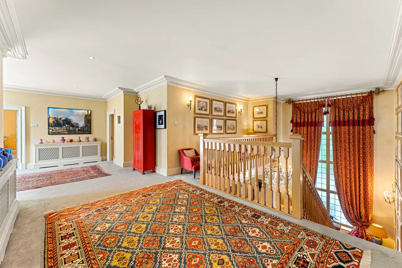 Burfield Road, Windsor, SL4, photo 9