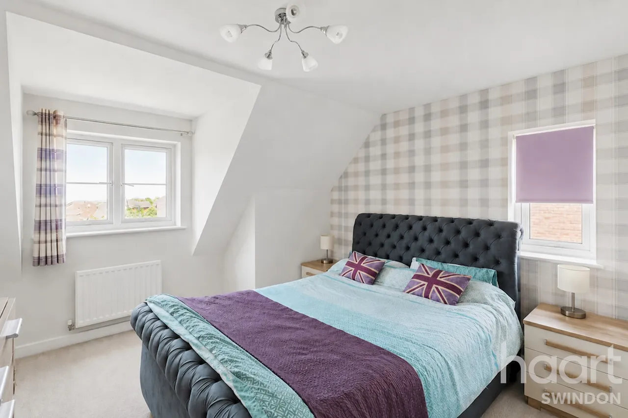 Dearle Road, Swindon, SN25, photo 13