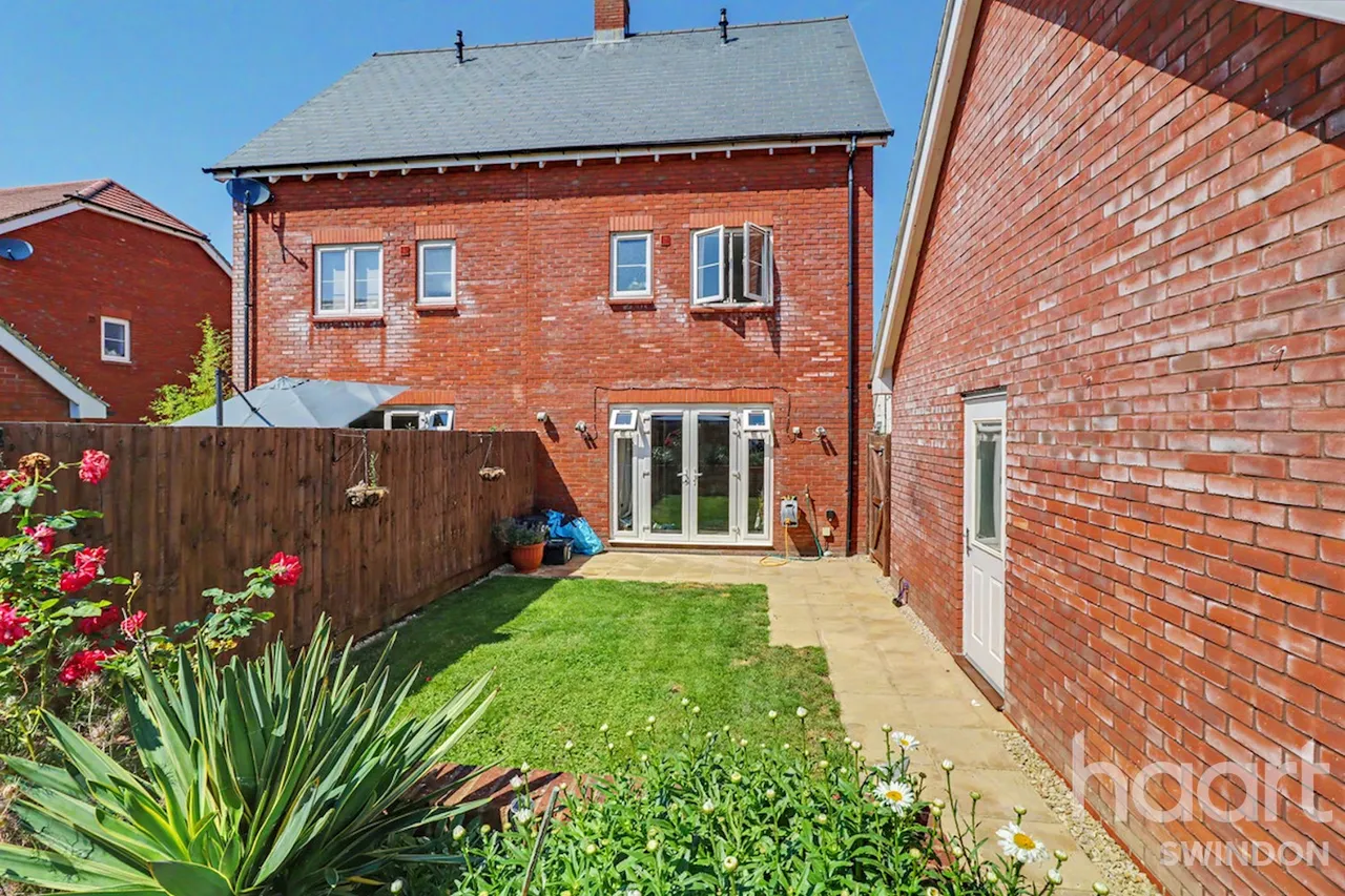 Dearle Road, Swindon, SN25, photo 16