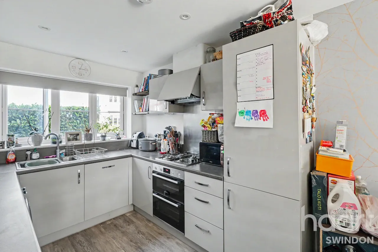 Dearle Road, Swindon, SN25, photo 4