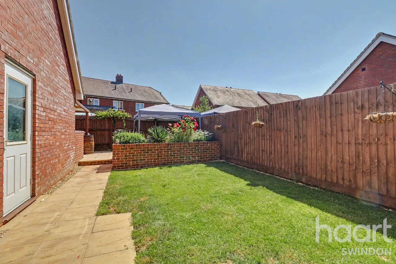 Dearle Road, Swindon, SN25, photo 9