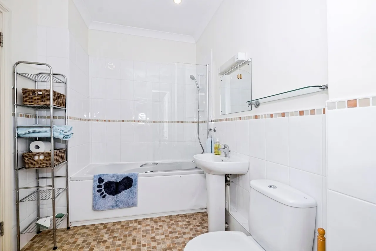 Bar Road, Falmouth, TR11, photo 11