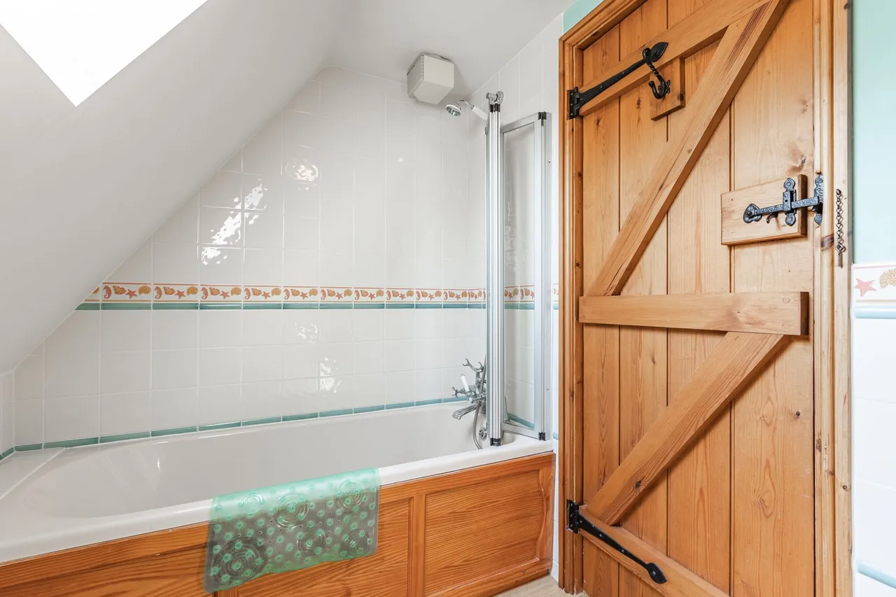 Charming Barn Conversion in Old Hunst, photo 9