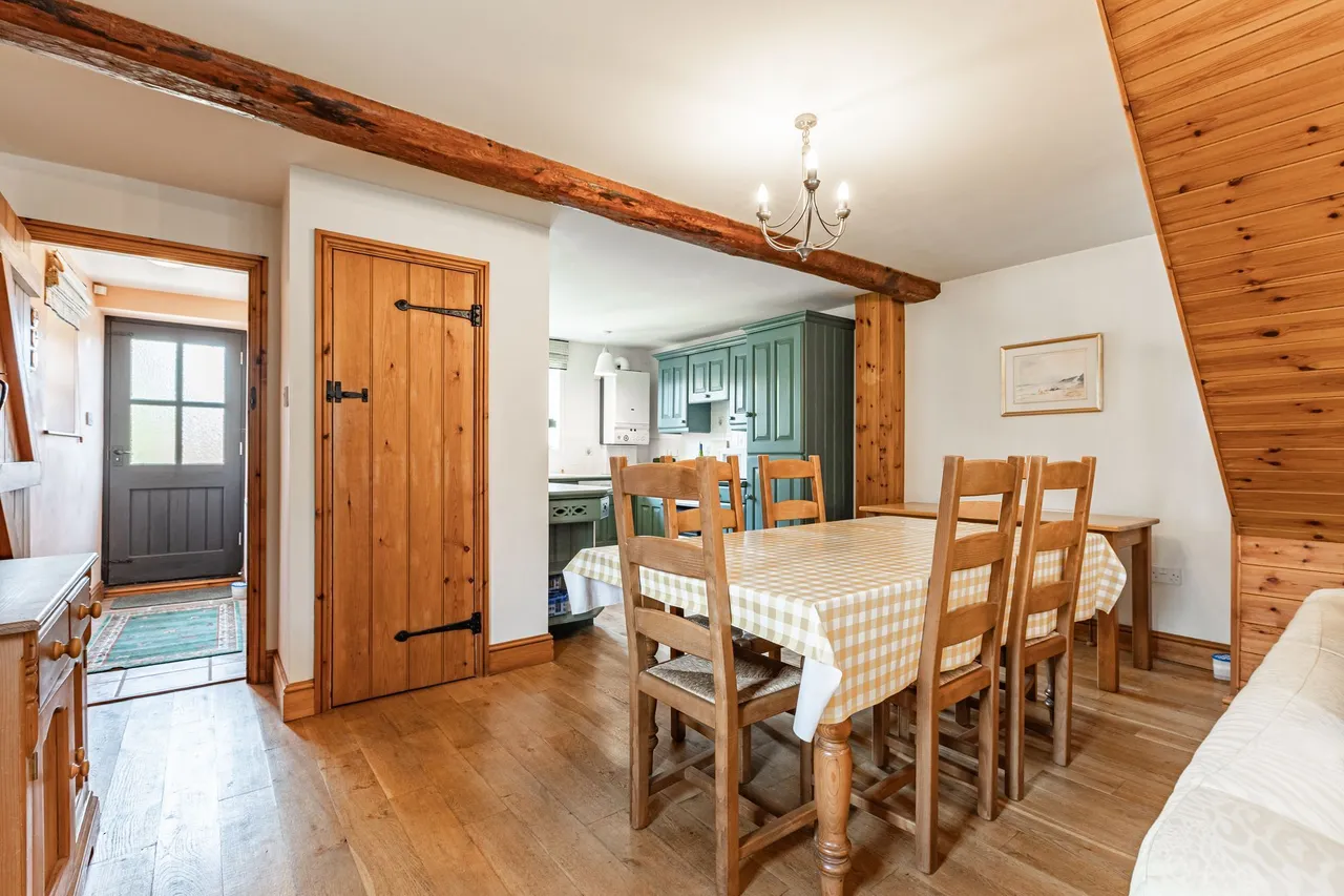 Charming Barn Conversion in Old Hunst, photo 3