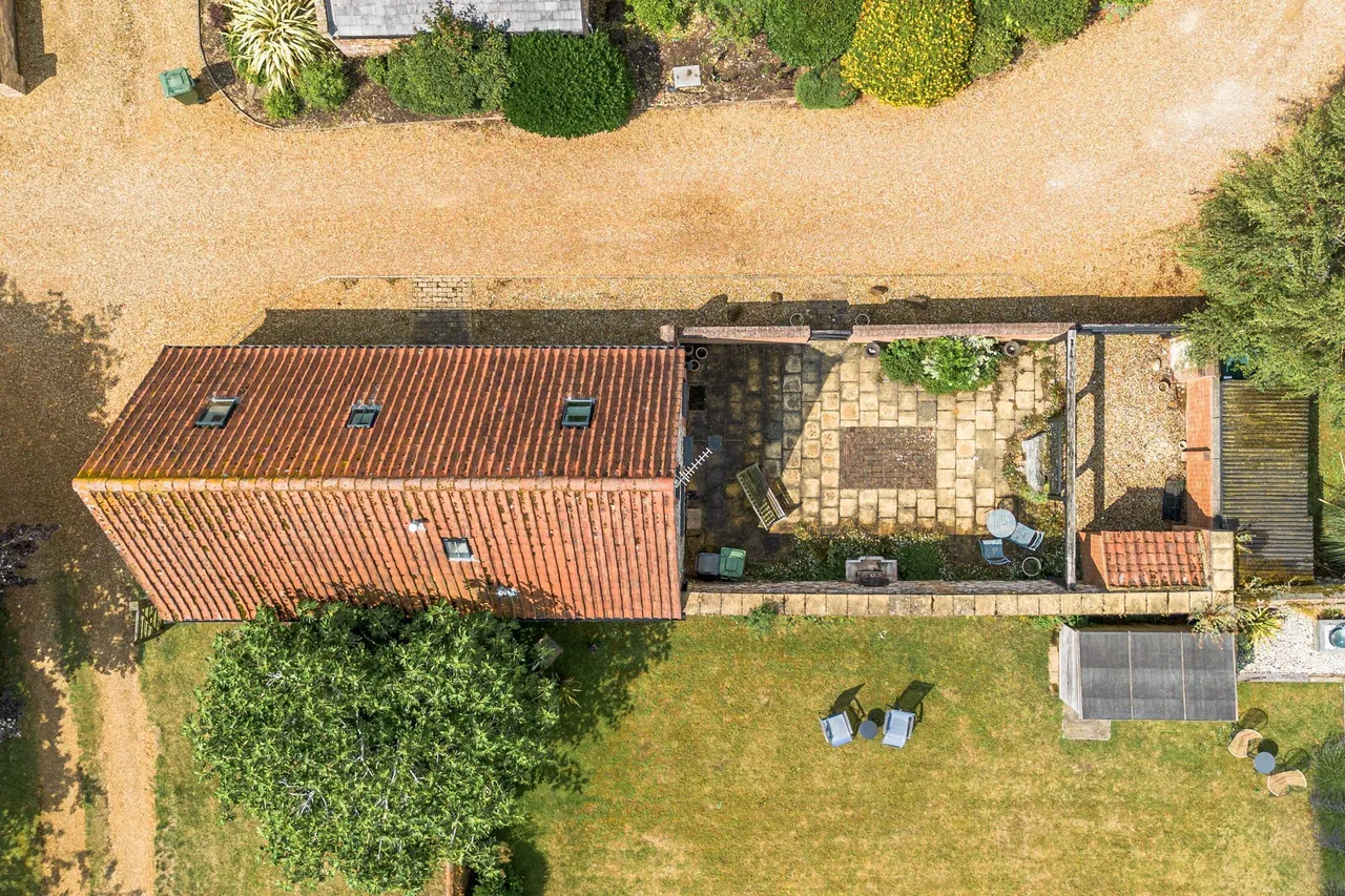 Charming Barn Conversion in Old Hunst, photo 11