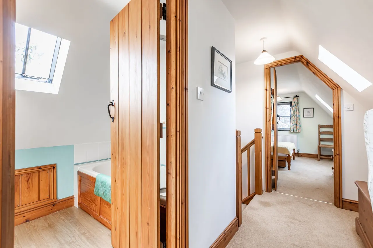 Charming Barn Conversion in Old Hunst, photo 8
