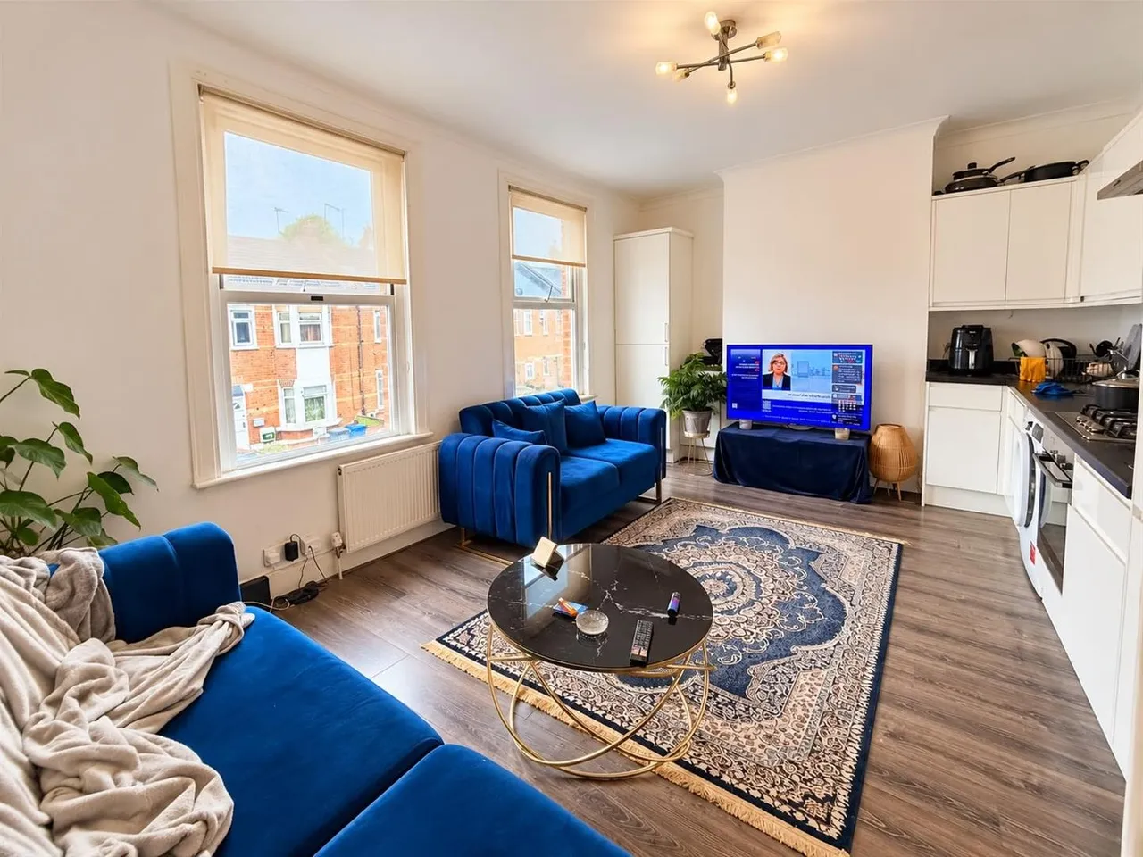 2 bed flat to rent, Ravenshurst Avenue, London, NW4