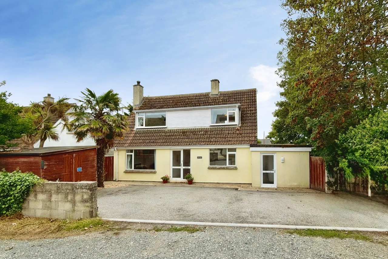 4 bed house for sale, Glenmoor Lane, Helston, TR12