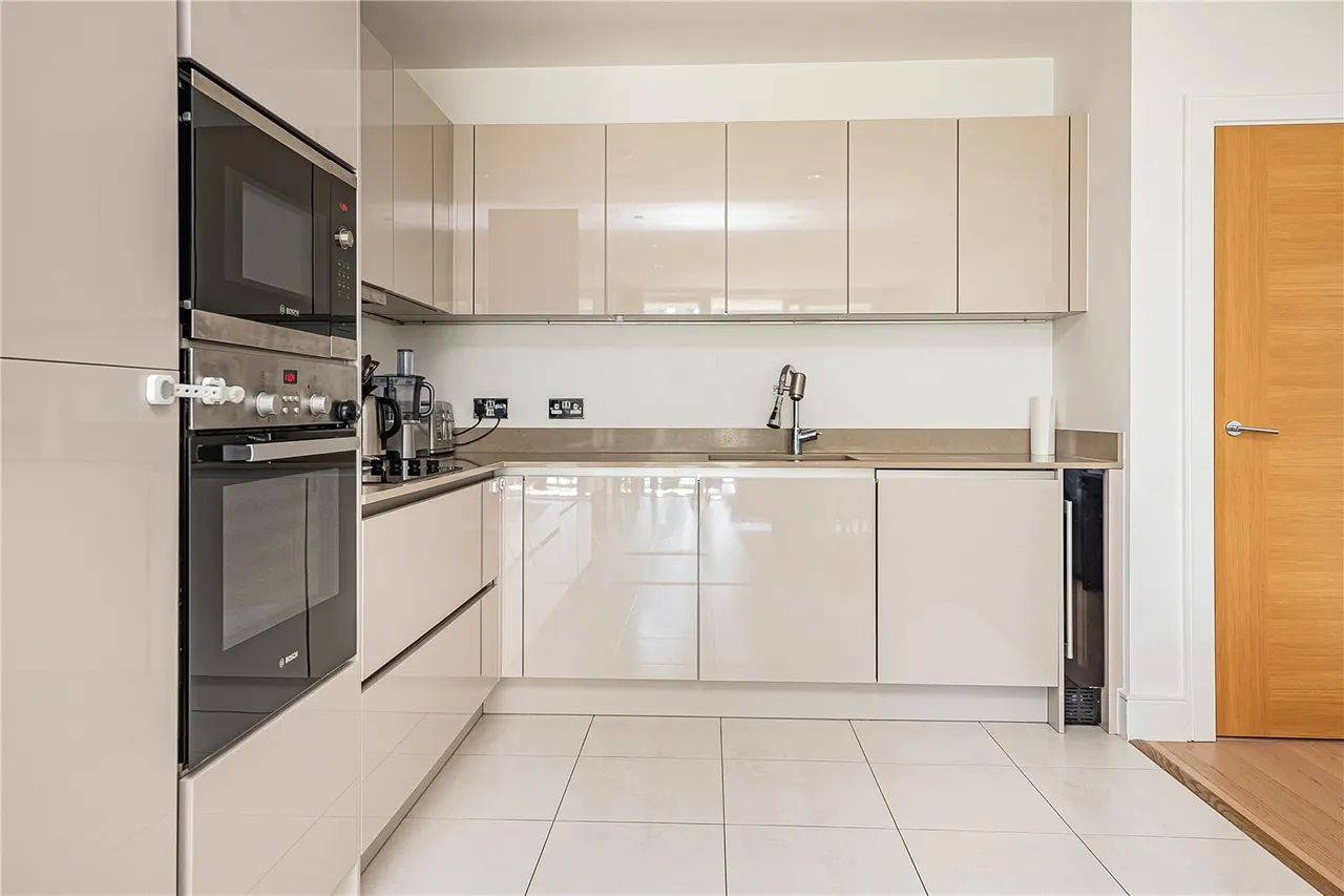 Levett Square, Kew, TW9, photo 18