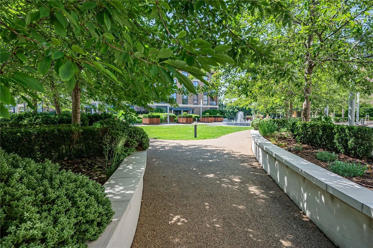 Levett Square, Kew, TW9, photo 10