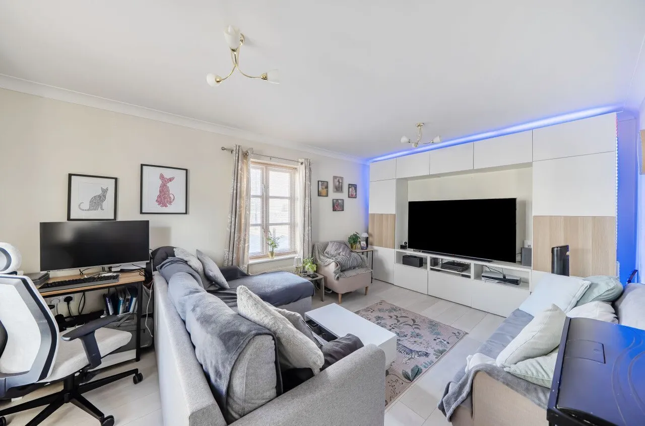 Blackberry Way, Midsomer Norton, BA3, photo 3