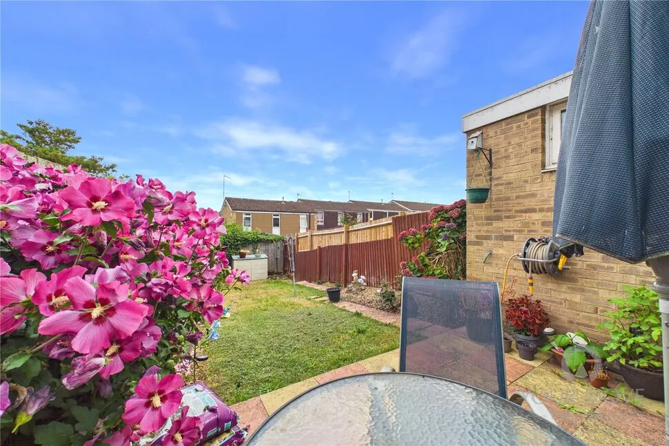 Longueville Court, Lumbertubs, Northampton, NN3, photo 11