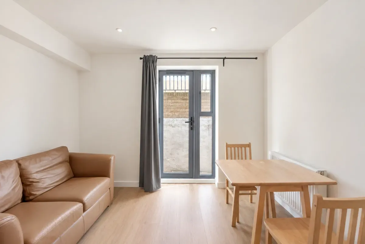 Cephas Avenue, Stepney Green, E1 4, photo 8