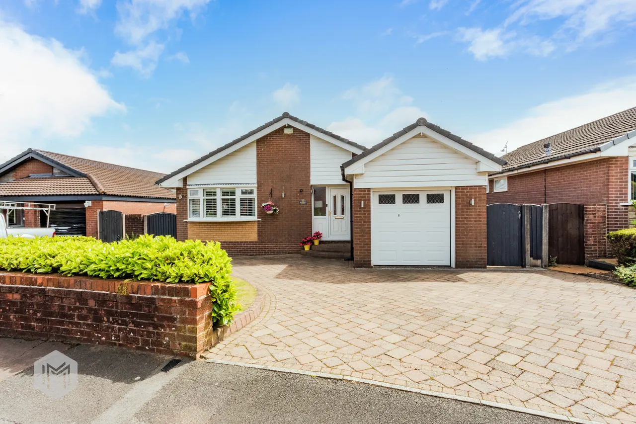 3 bed house for sale, Rothbury Close, Bury, BL8