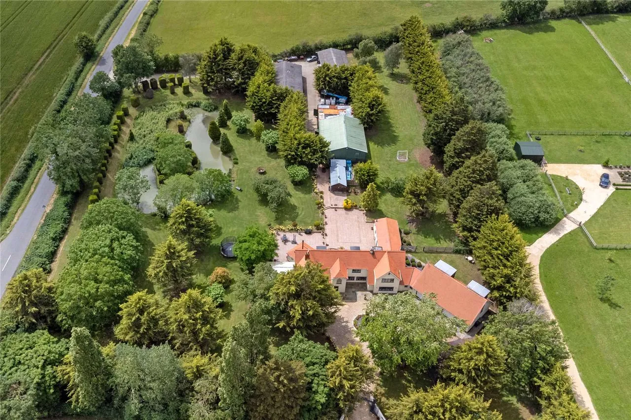 6 bed house for sale — Ullington, Evesham, Worcestershire, WR11 8QH