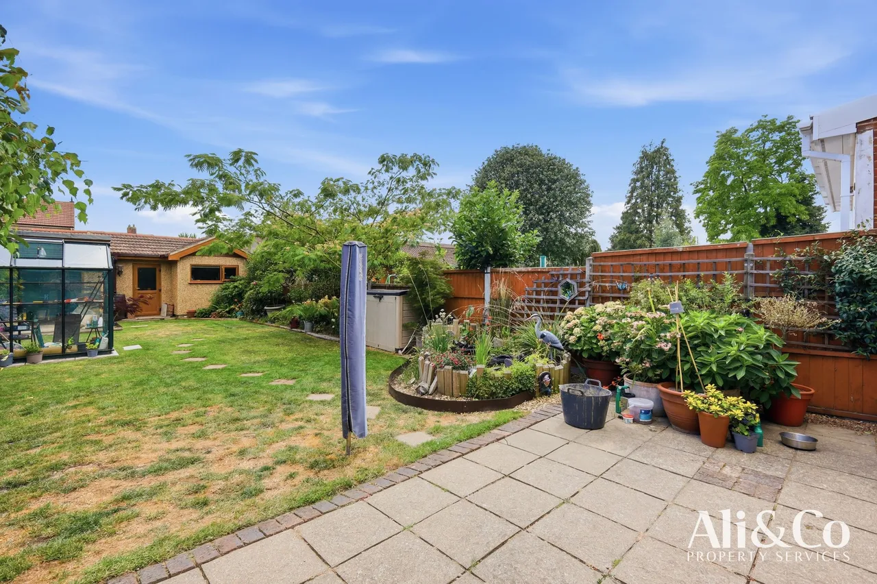 Lenmore Avenue, Grays, Essex, RM17 5NZ, photo 20
