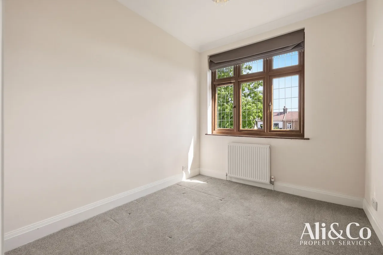 Lenmore Avenue, Grays, Essex, RM17 5NZ, photo 15
