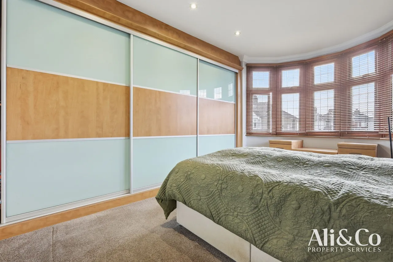 Lenmore Avenue, Grays, Essex, RM17 5NZ, photo 13